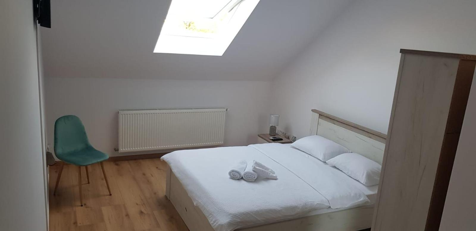 Hotel Casa Sura Sasilor Sibiu Esterno foto