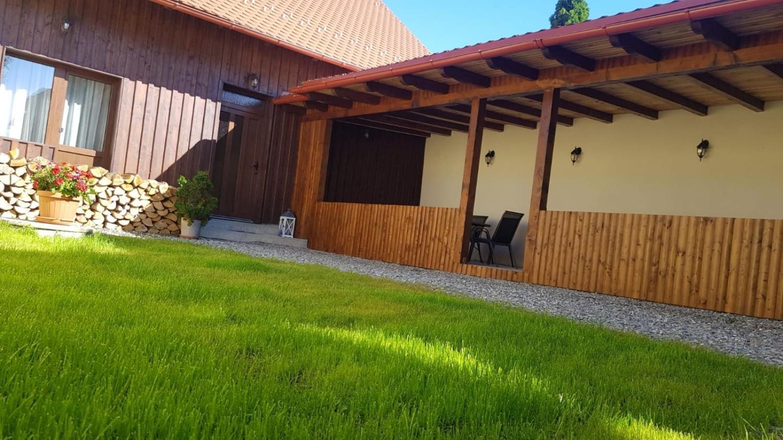 Hotel Casa Sura Sasilor Sibiu Esterno foto